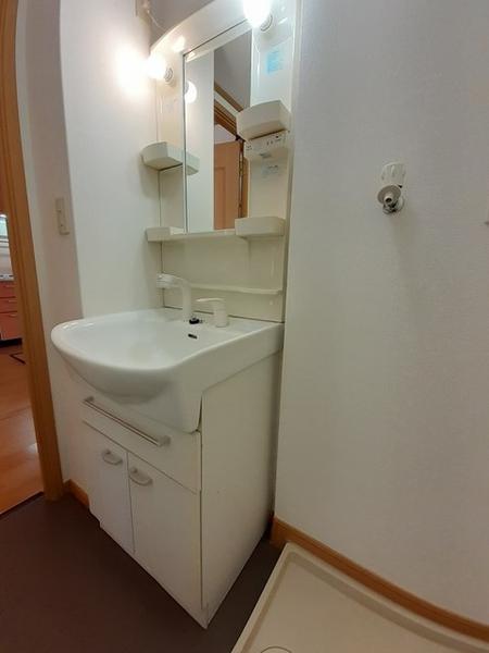 ニューヴィレッジＢ