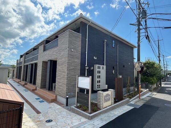 オリーブ・アール