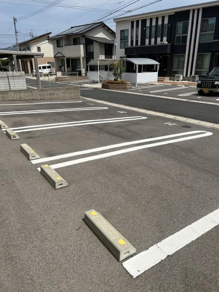 エスポワール・ド・イズモ(駐車場)