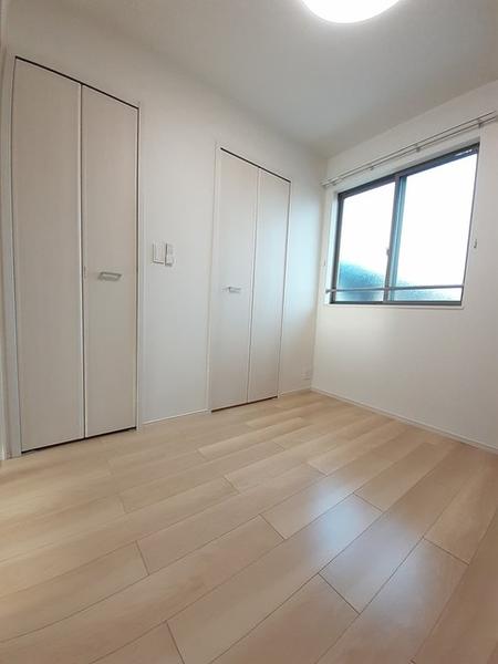 ブルジョン(洋室)