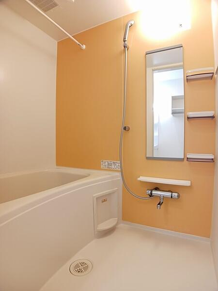 アヴニールヴィラ栂前Ｅ