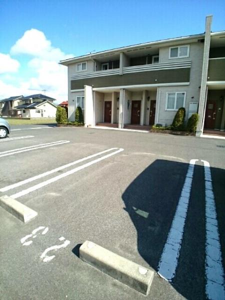 コンヴィスタ A(駐車場)