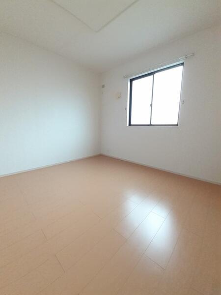 おおぎガーデン1(洋室)