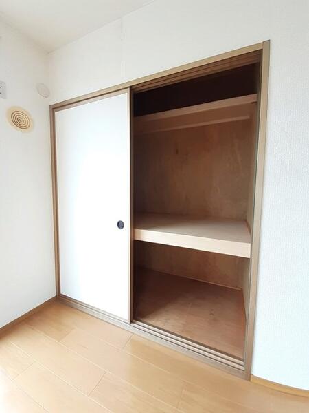 セゾン佐野(収納)