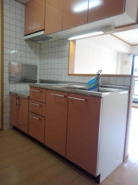 アヴニールヴィラ栂前B(キッチン)