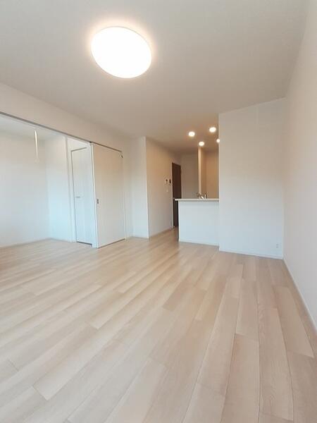 ヘッド B(その他内観)