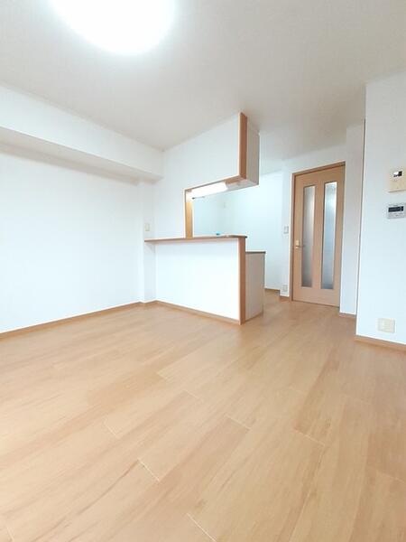 セレーノ YUMACHI(リビング)