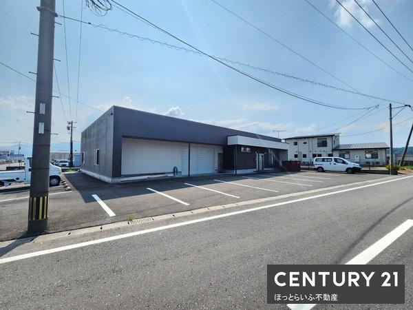 蓼池倉庫付き店舗