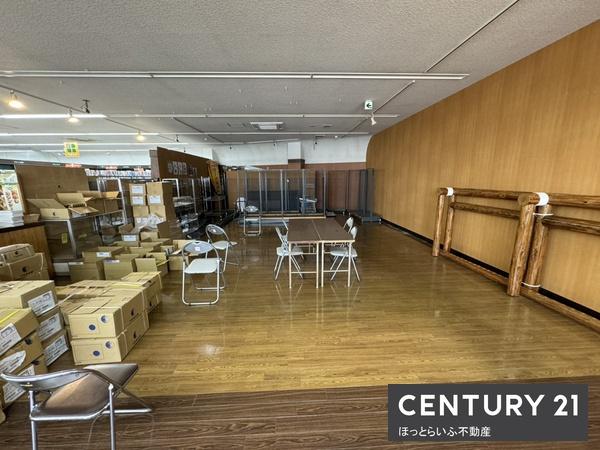 田中書店内　川東店舗
