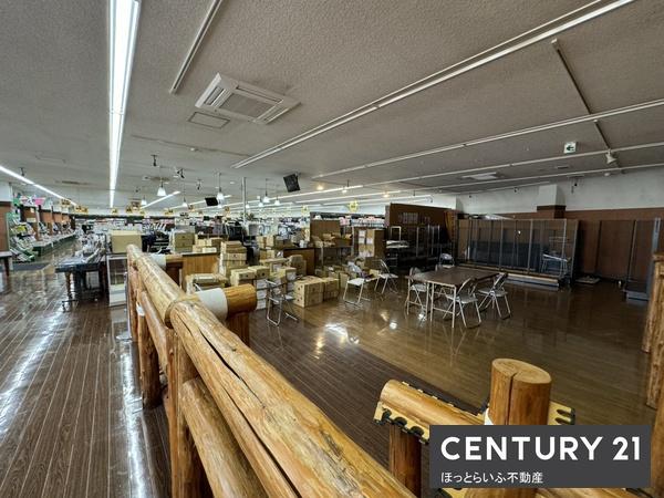 田中書店内　川東店舗
