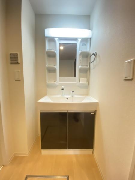 都城市早水町のアパート(洗面台・洗面所)