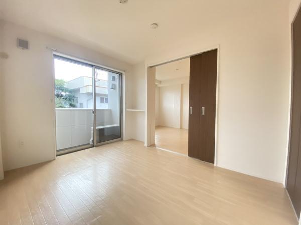 都城市早水町のアパート(リビング)