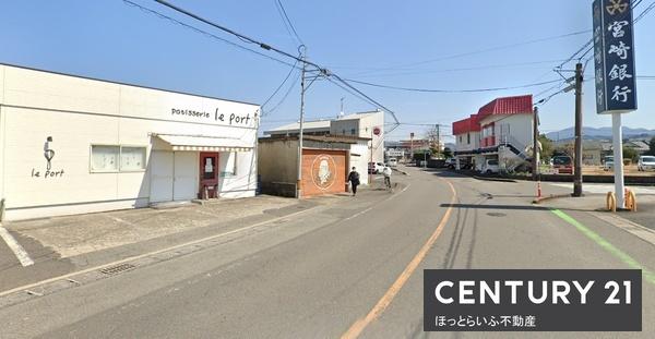 三股町樺山店舗