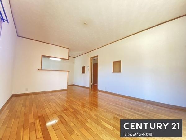 光神植木貸家(リビング)