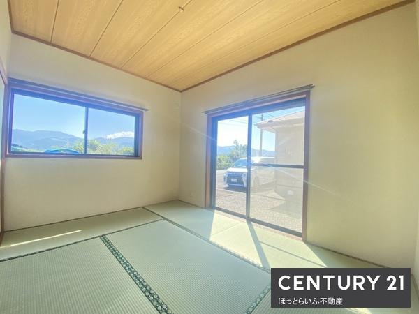 光神植木貸家(リビング)