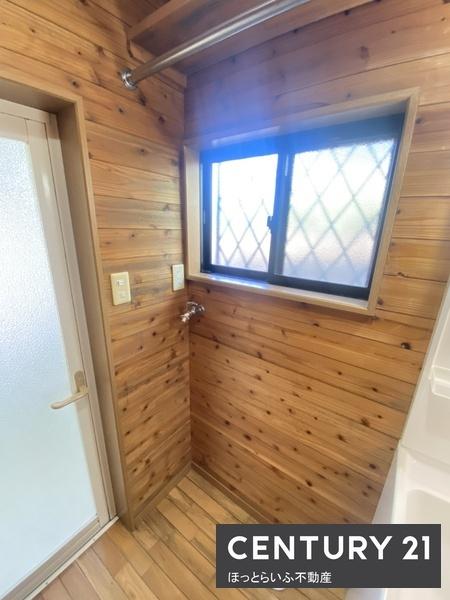 光神植木貸家(玄関)