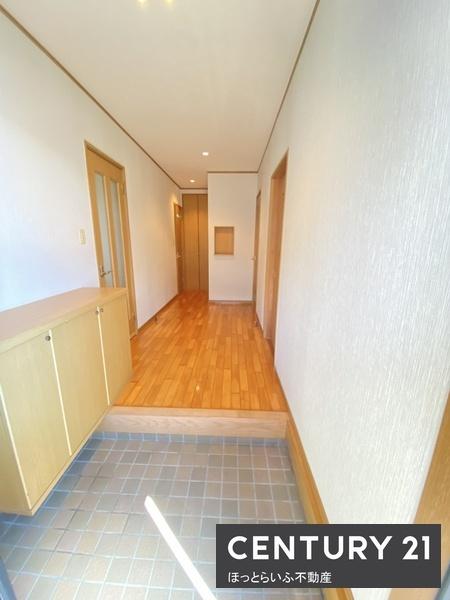 光神植木貸家(玄関)