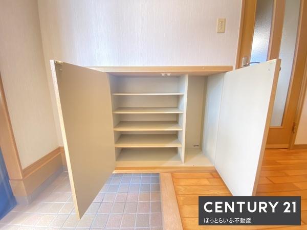 光神植木貸家(収納)