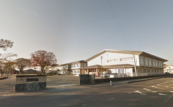 福山貸家(三股町立三股小学校)