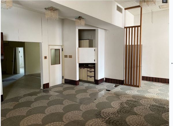 都城市平江町のビル