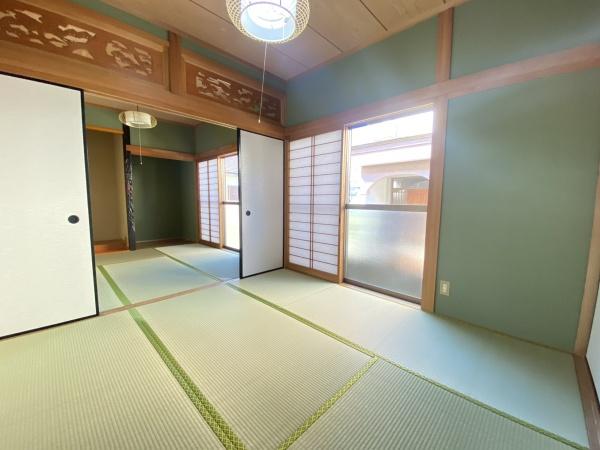三股R7
