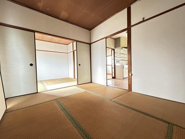 都城市中原町のアパート