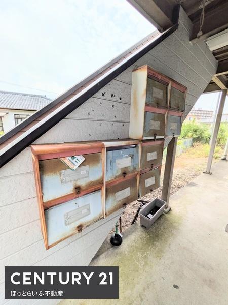 都城市立野町のアパート