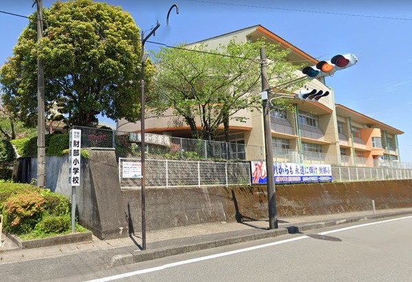 財部貸家(曽於市立財部小学校)