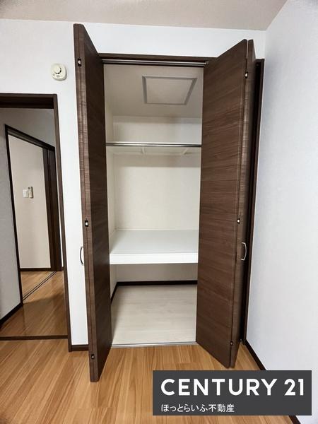 都城市菖蒲原町の貸家