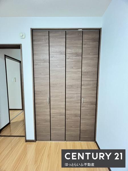 都城市菖蒲原町の貸家