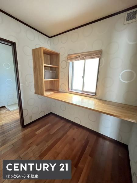 一万城町貸家