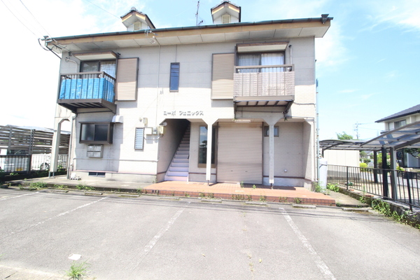 都城市志比田町の店舗（建物一部）