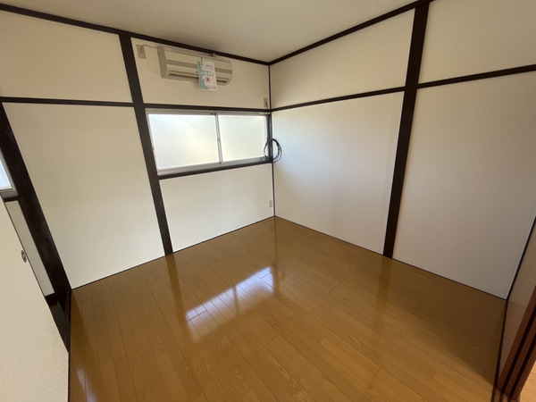 都城市大王町のアパート