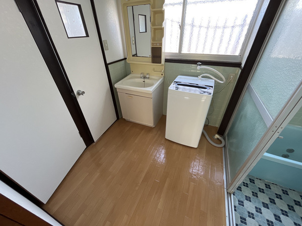 都城市大王町のアパート