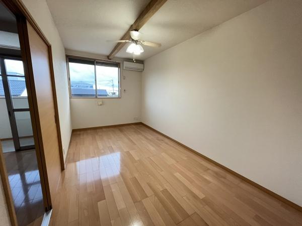 ラ・メール吉尾A