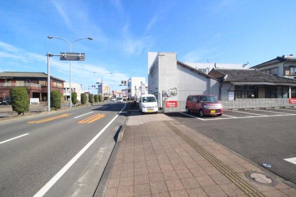 都城市前田町の店舗（建物一部）
