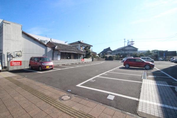 都城市前田町の店舗（建物一部）