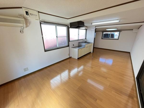 一万城永山貸家