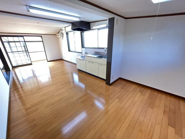 一万城永山貸家