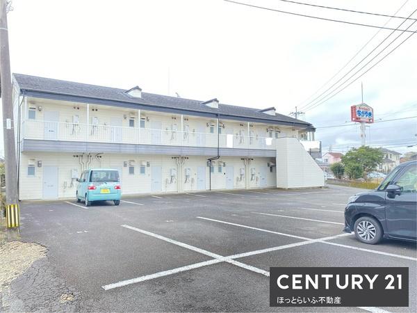 都城市志比田町のアパート