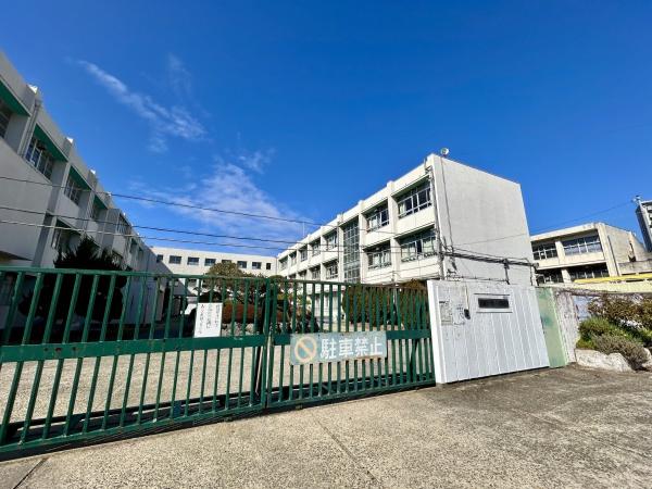 幸梅ビル(寝屋川市立明和小学校)