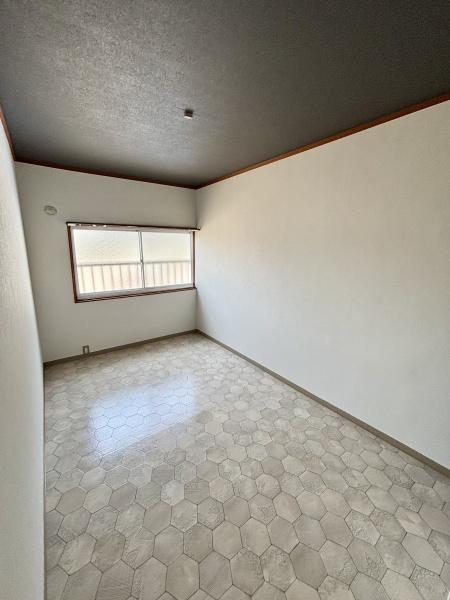 寝屋川市打上高塚町の貸家
