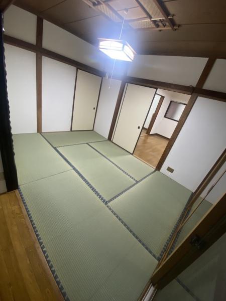 上尾向山貸家