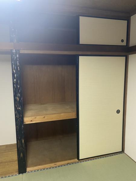 上尾向山貸家