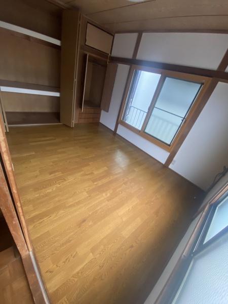 上尾向山貸家
