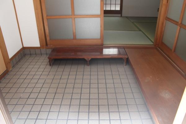 姉大宮町貸家