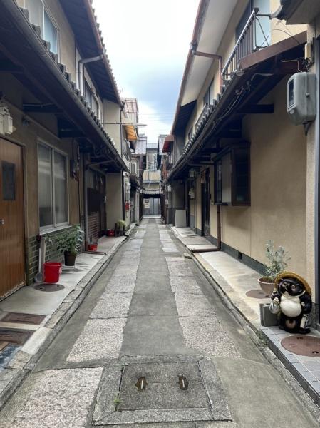 姉大宮町貸家