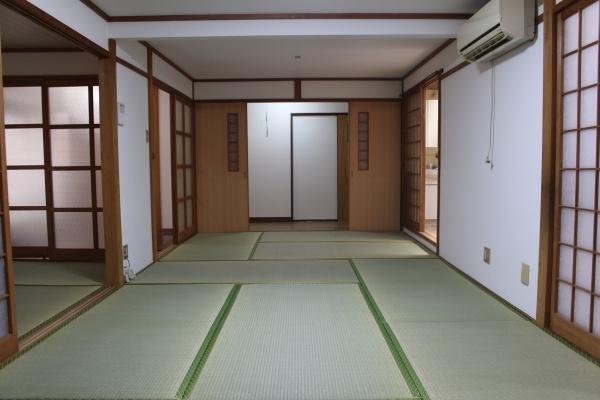 姉大宮町貸家