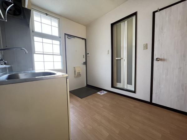 プラザエイト（野洲市小篠原）