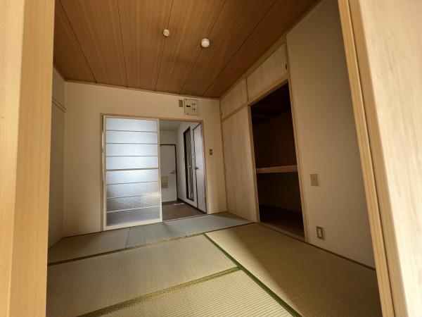 プラザエイト（野洲市小篠原）